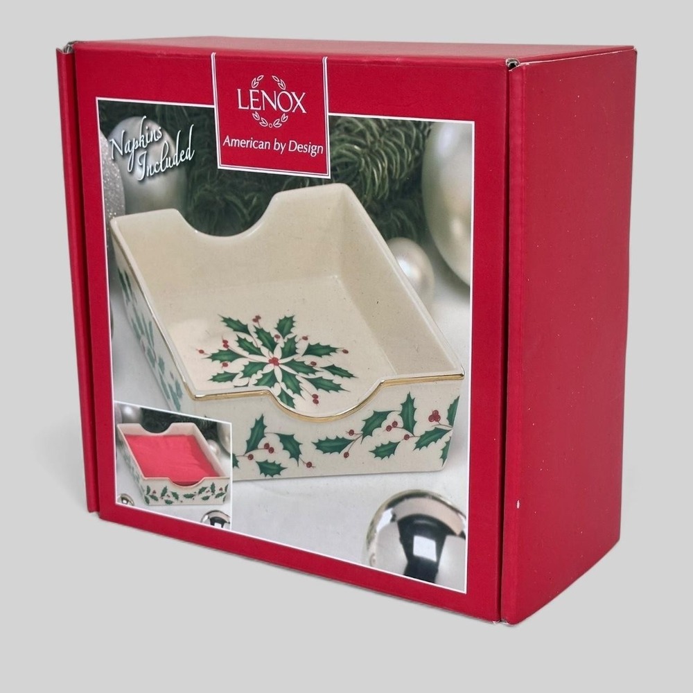 Lenox Holiday Dimension Collection Napkin Holder Holly Berry Porcelain NIB